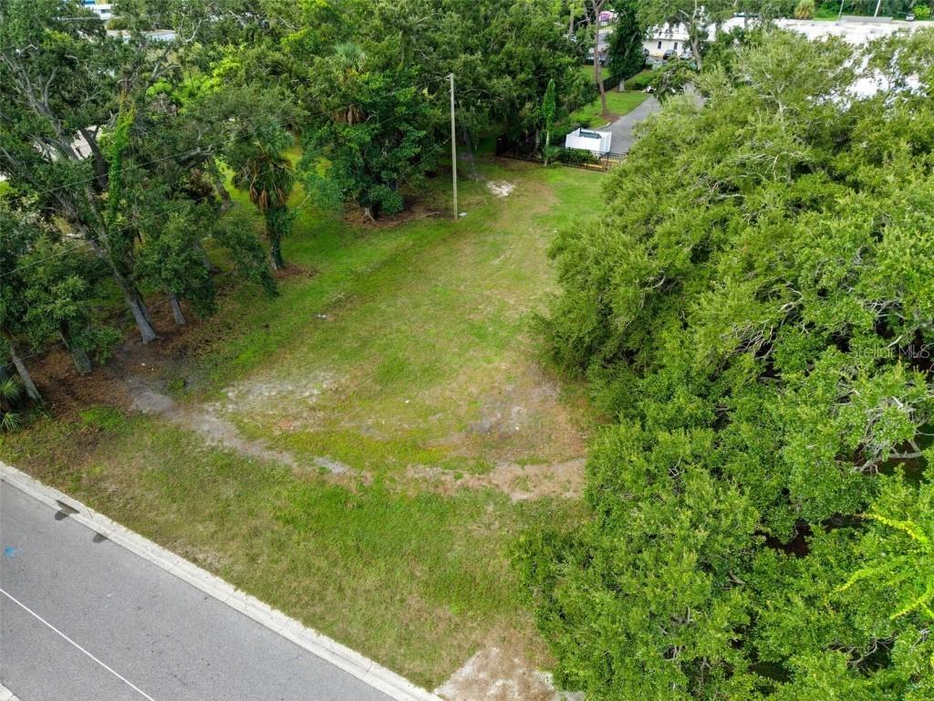 1216 6th St., Bradenton, FL 34208