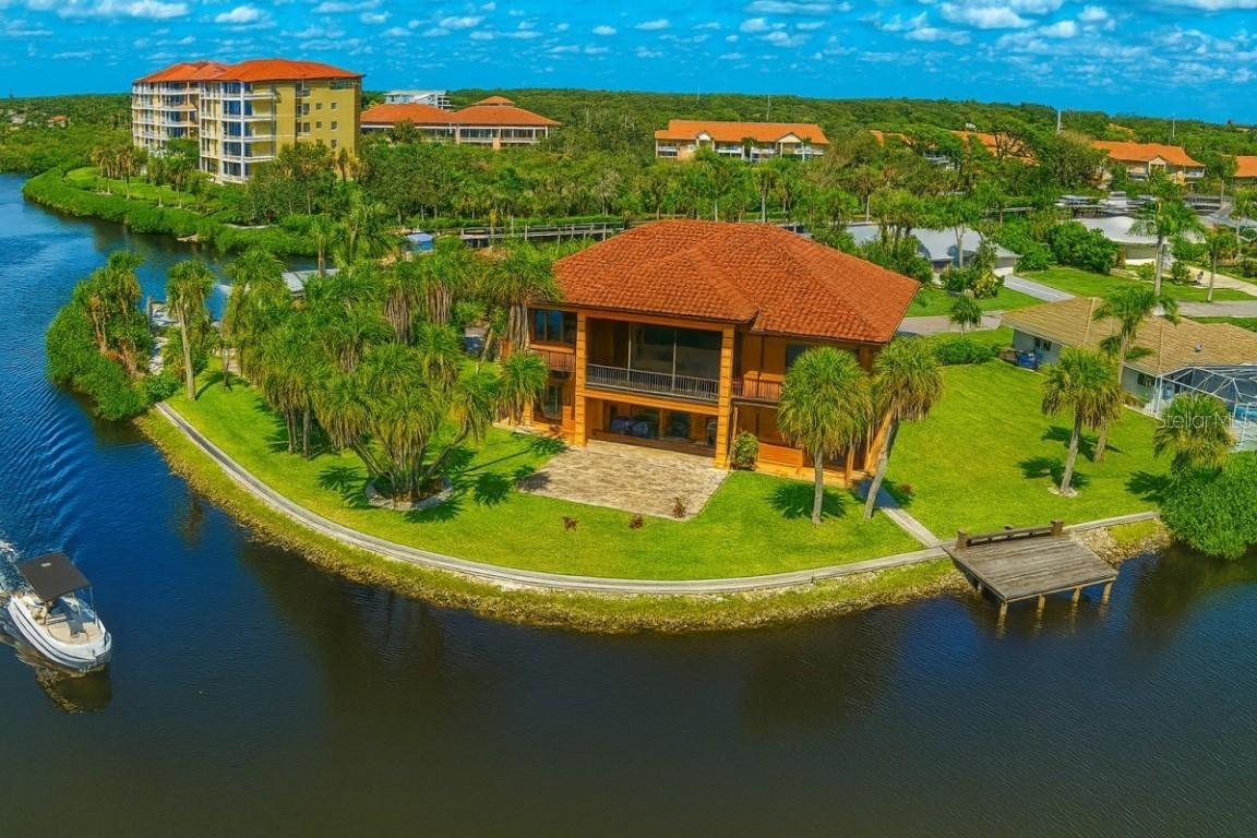 135 Tina Island Dr., Osprey, FL 34229
