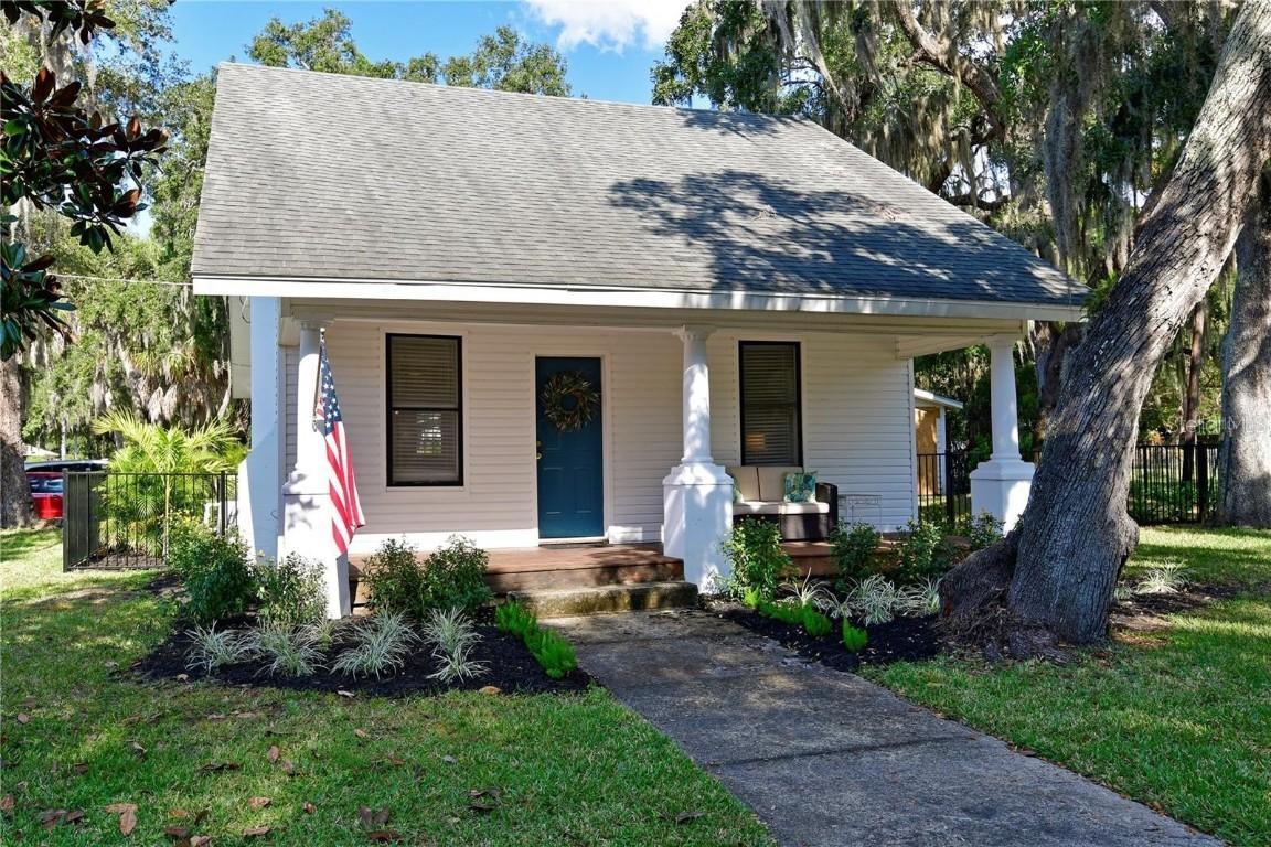 1318 6th St., Palmetto, FL 34221