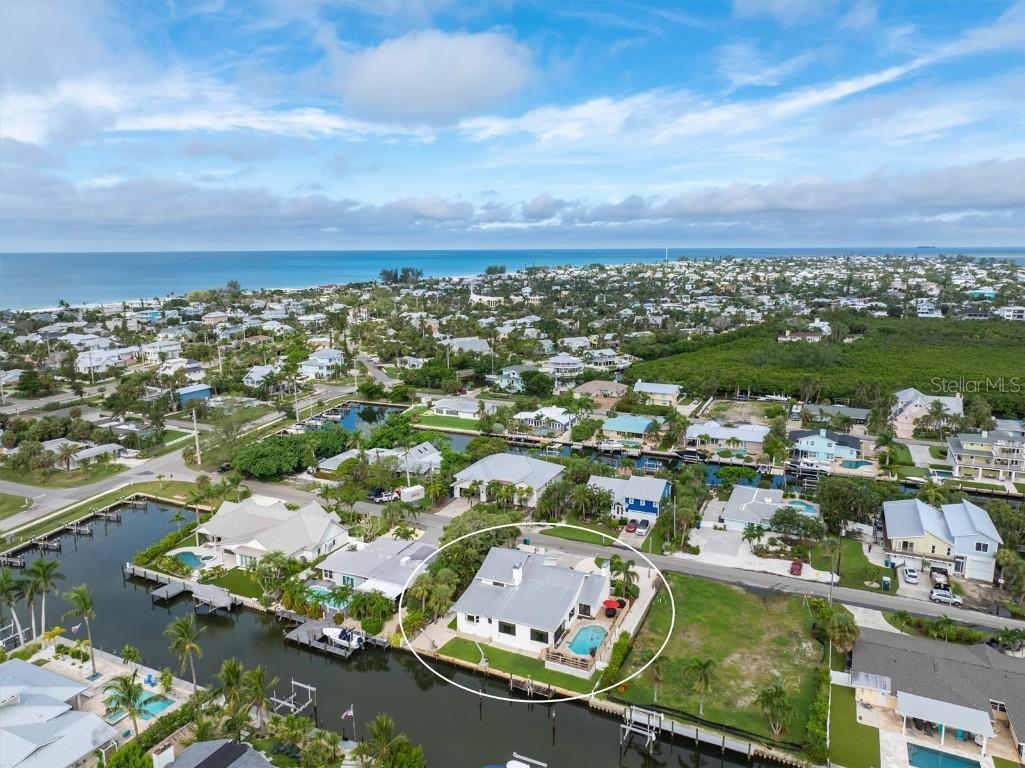 505 75th St., Holmes Beach, FL 34217