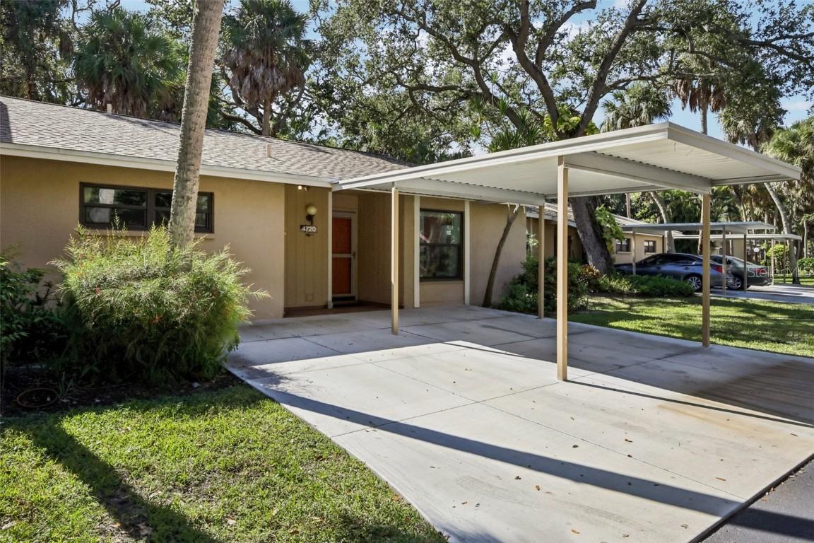 4720 Village Gardens Dr. #128, Sarasota, FL 34234