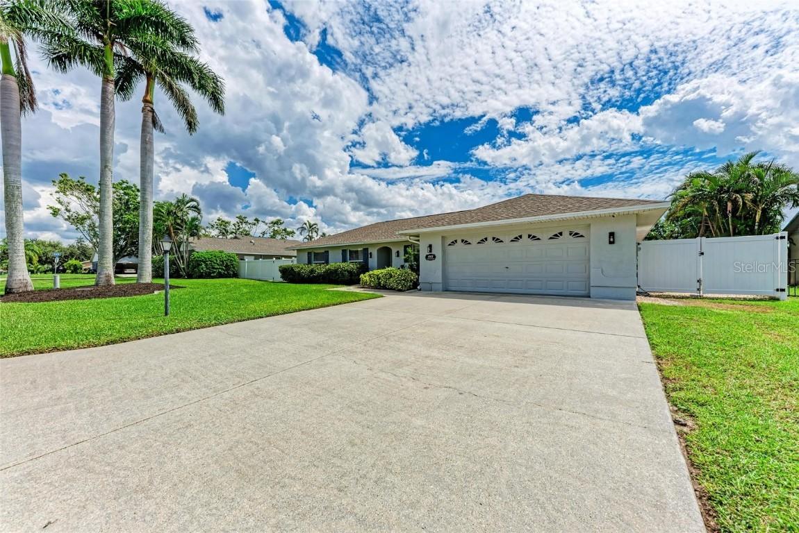 1907 14th Street Ct., Palmetto, FL 34221