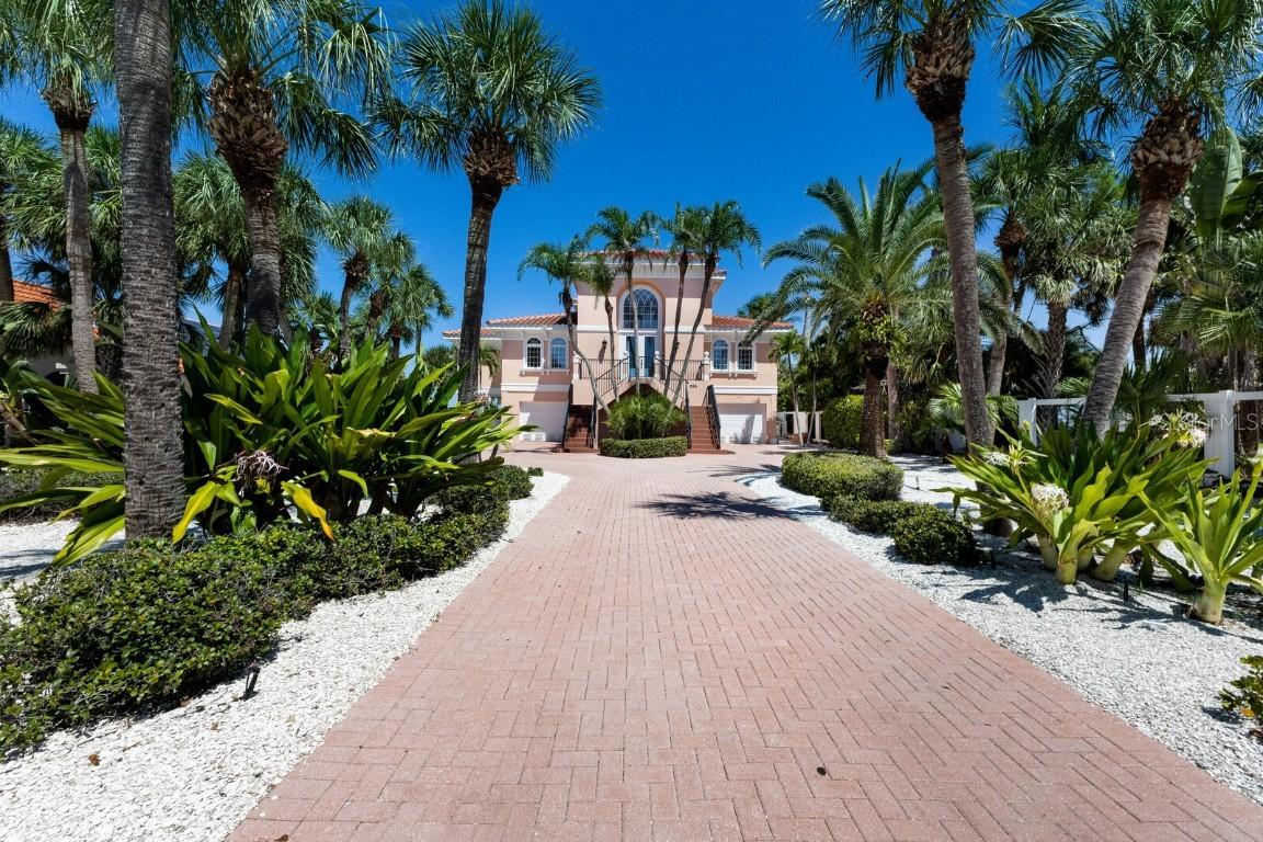 826 S South Bay Blvd., Anna Maria, FL 34216