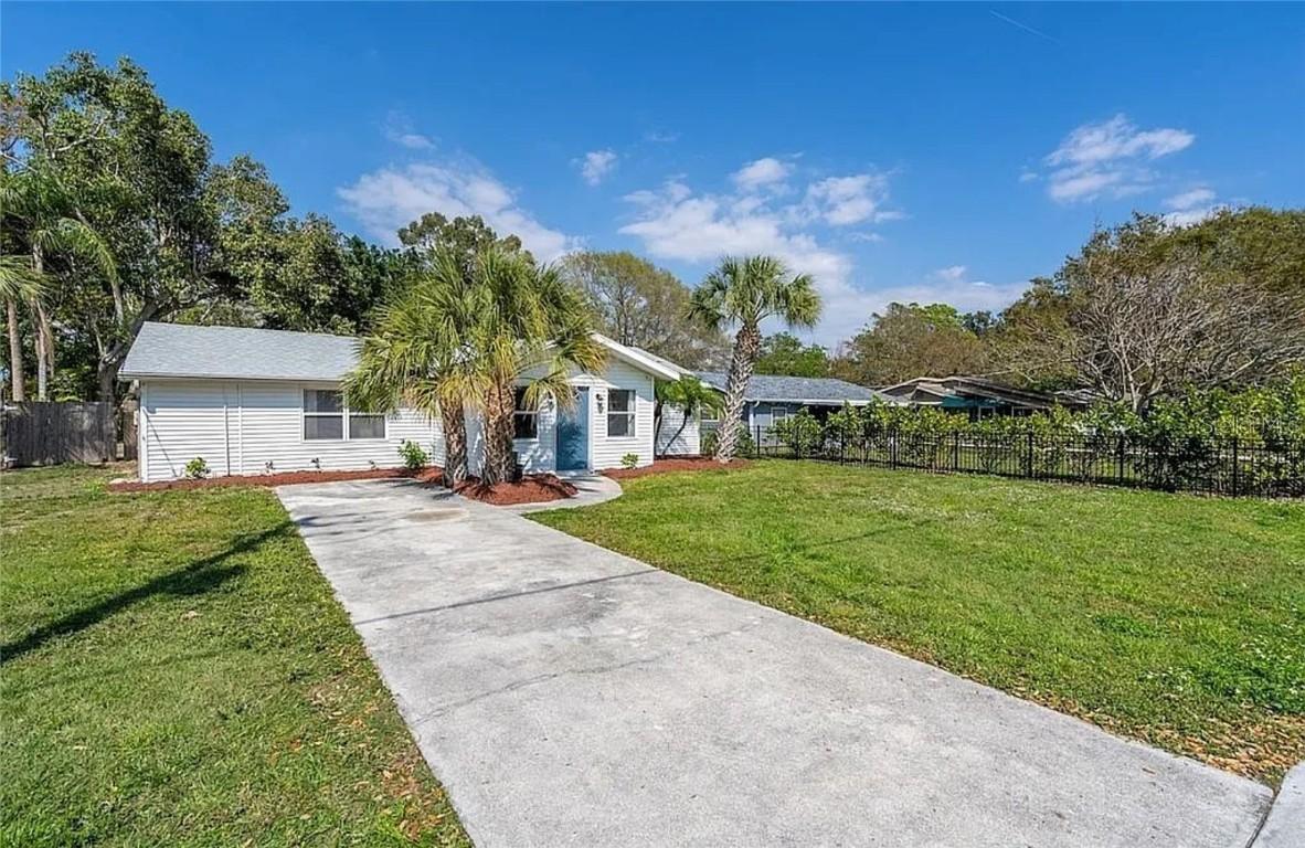 2123 Phillippi St., Sarasota, FL 34231
