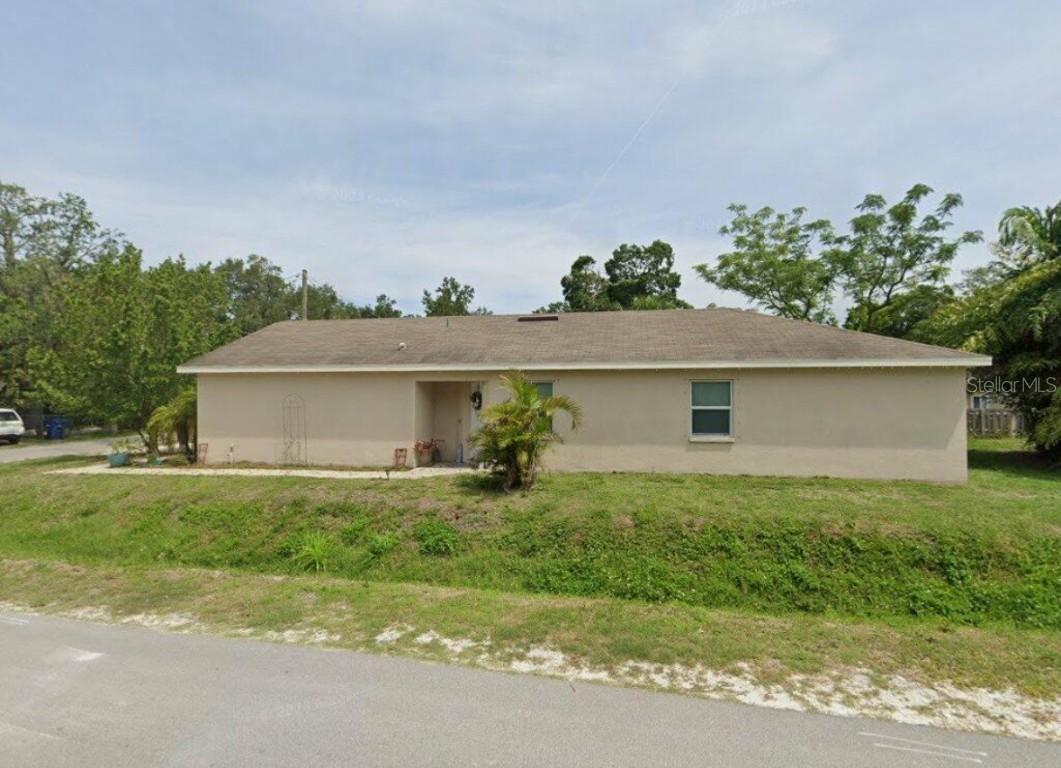 4000 Almond Ave., Sarasota, FL 34234