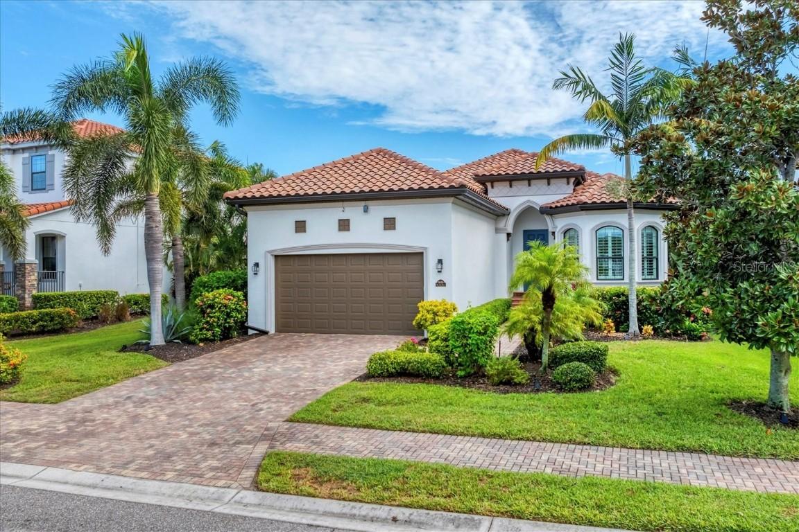 5819 Title Row Dr., Bradenton, FL 34210