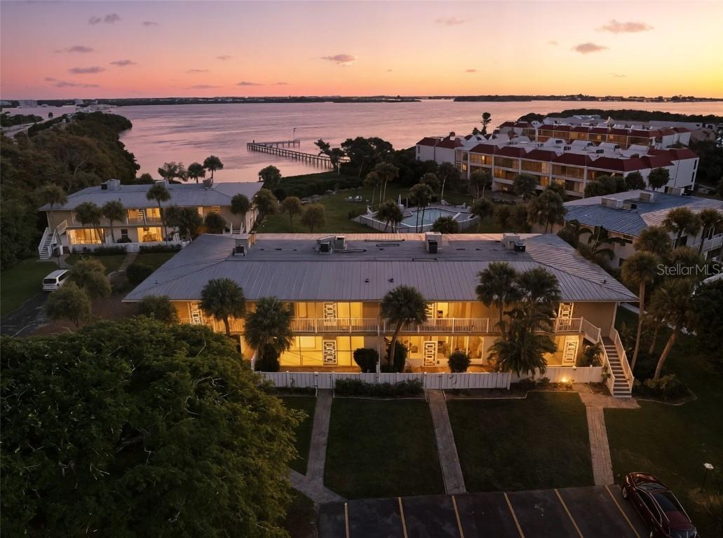 725 Manatee Ave., Holmes Beach, FL 34217