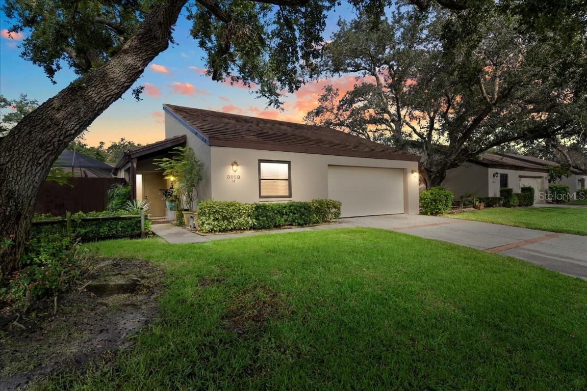 3953 Glen Oaks Manor Dr., Sarasota, FL 34232
