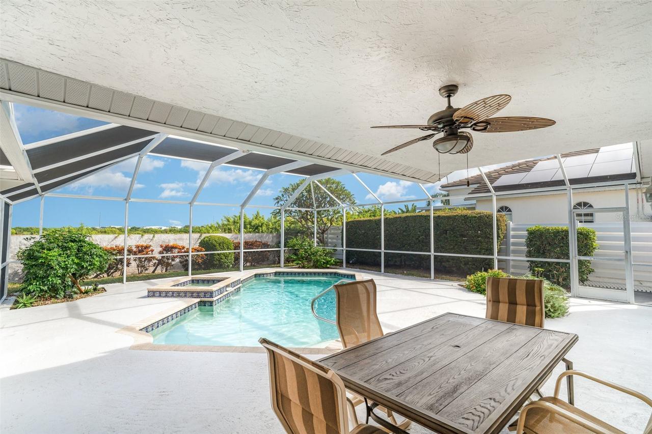 4817 61st Avenue Dr. #10B, Bradenton, FL 34210