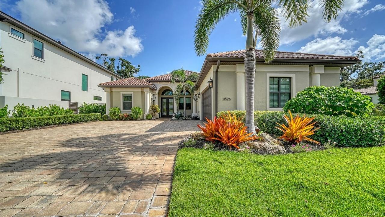 3526 Trebor Ln., Sarasota, FL 34235