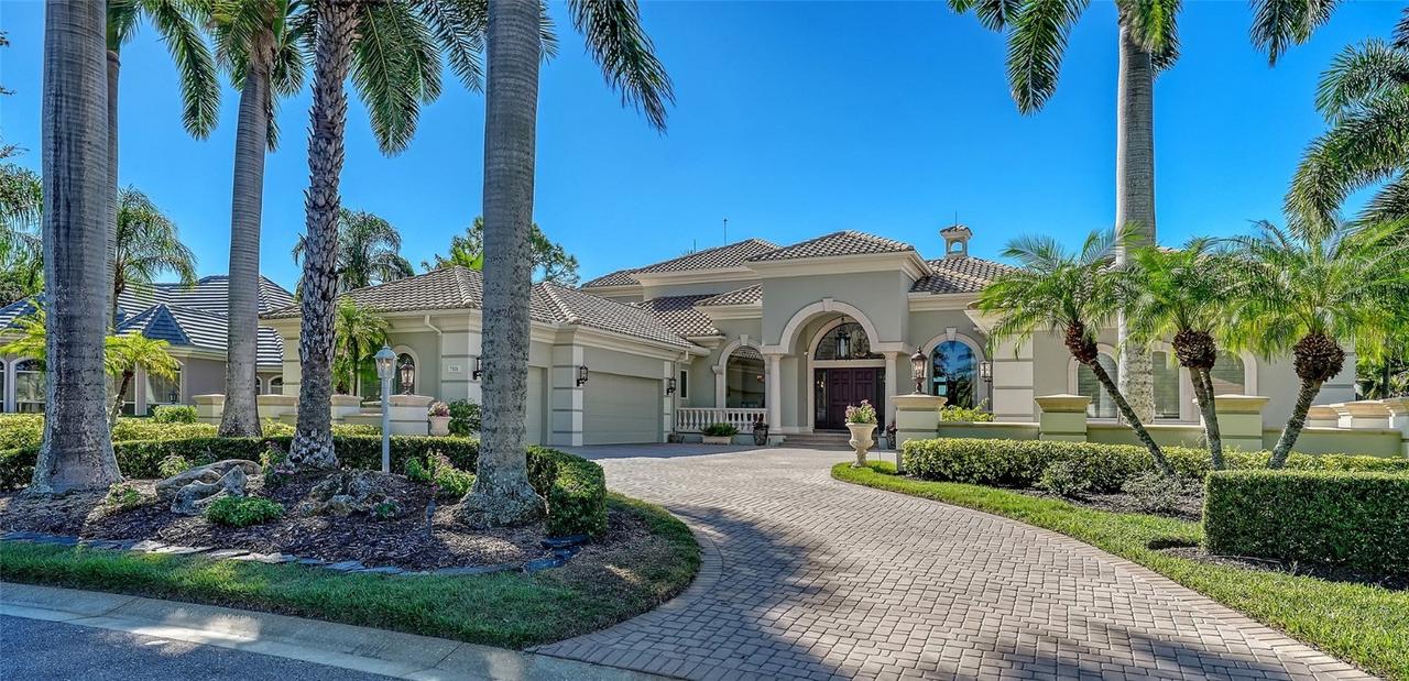 7320 Barclay Ct., University Park, FL 34201