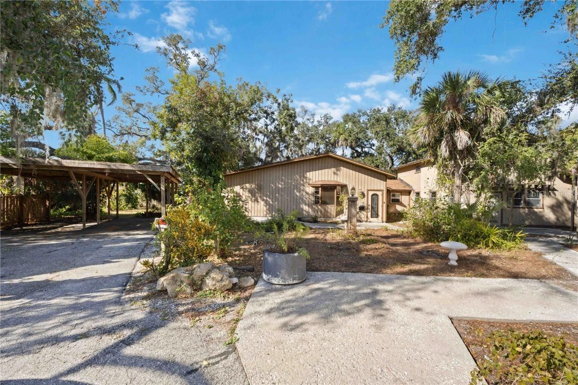 860 S Beneva Rd., Sarasota, FL 34232