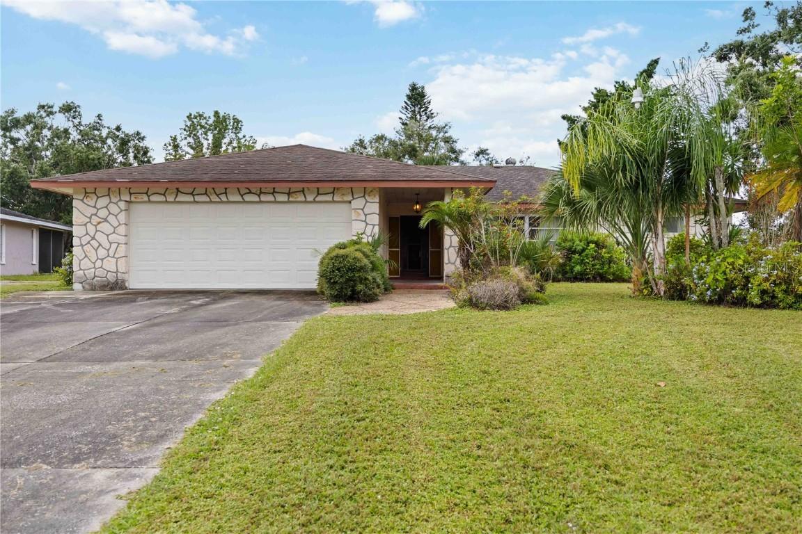 604 W Lake Dr., Sarasota, FL 34232