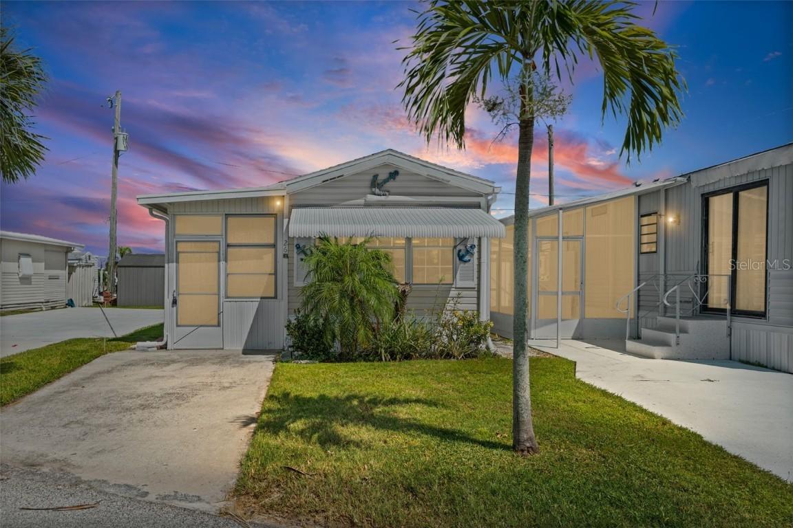 26 Montego Dr. #A, Palmetto, FL 34221