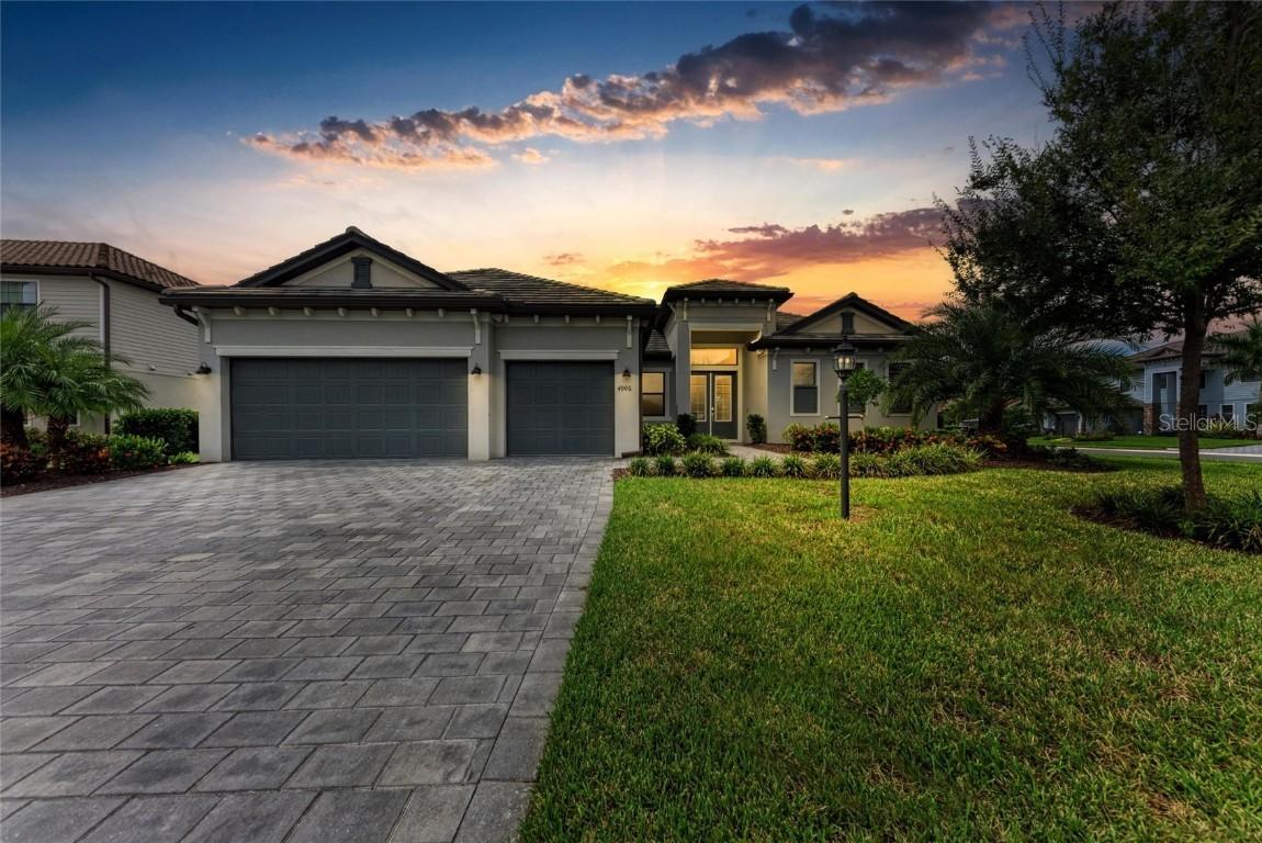 4906 Lighthouse Bay Ln., Bradenton, FL 34211