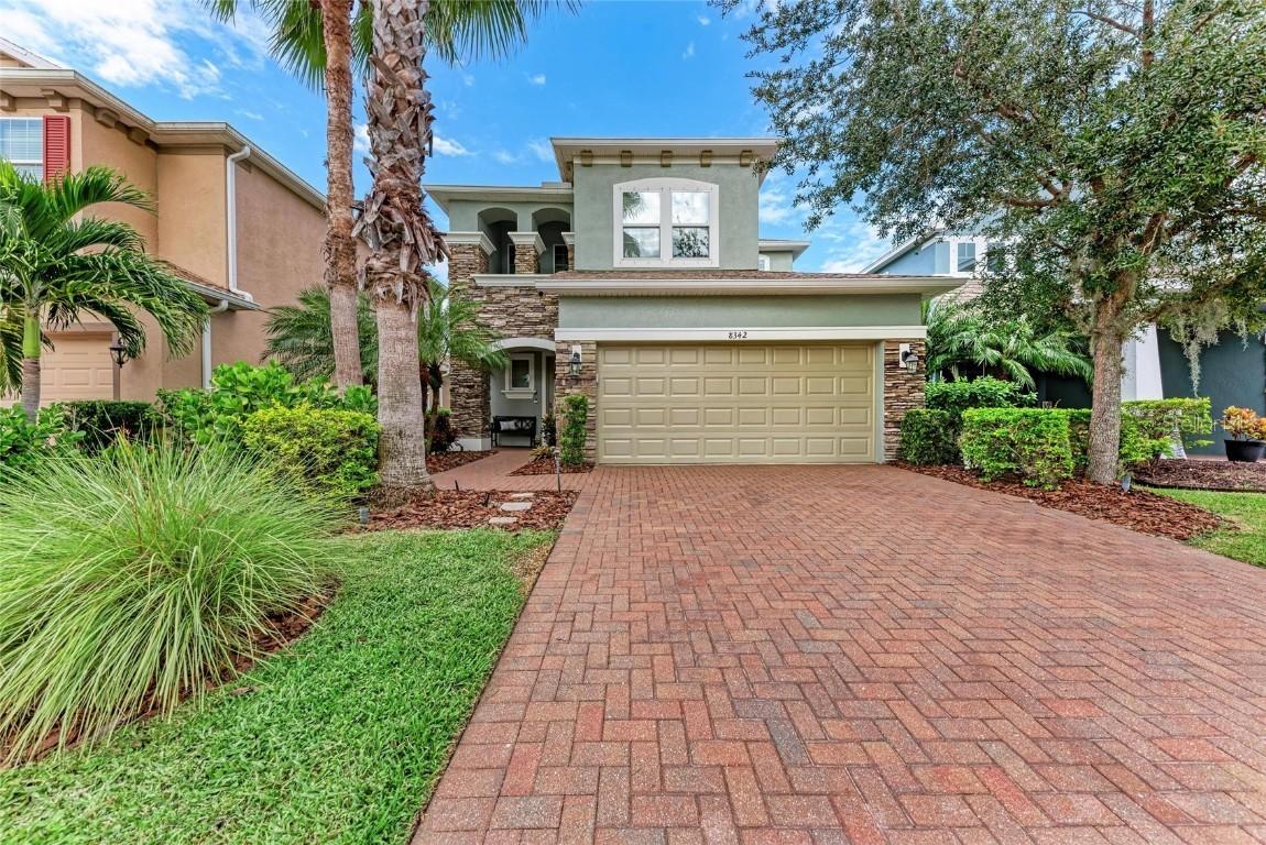 8342 Nandina Dr., Sarasota, FL 34240