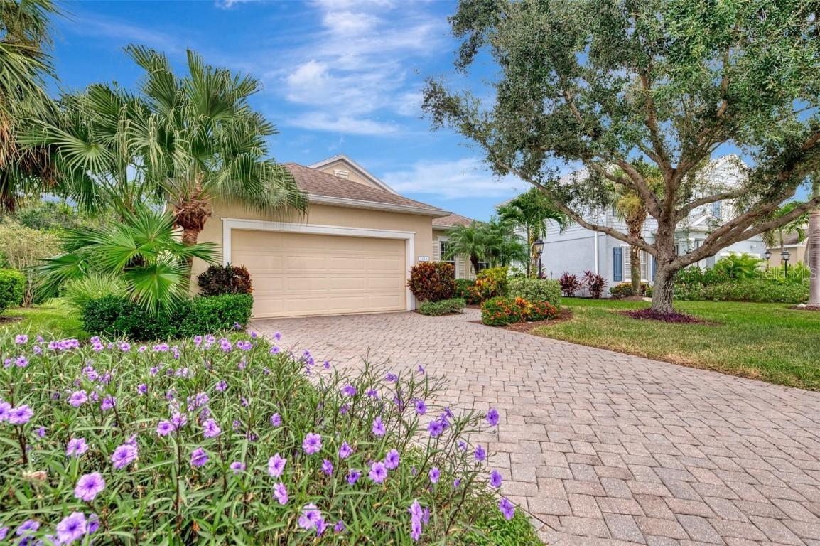 1434 Blue Horizon Cir., Bradenton, FL 34208