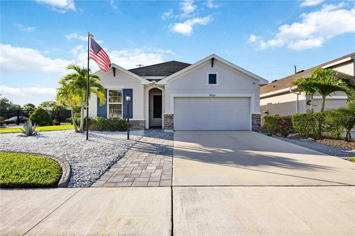 3926 Sunshine Pine Ave., Bradenton, FL 34203