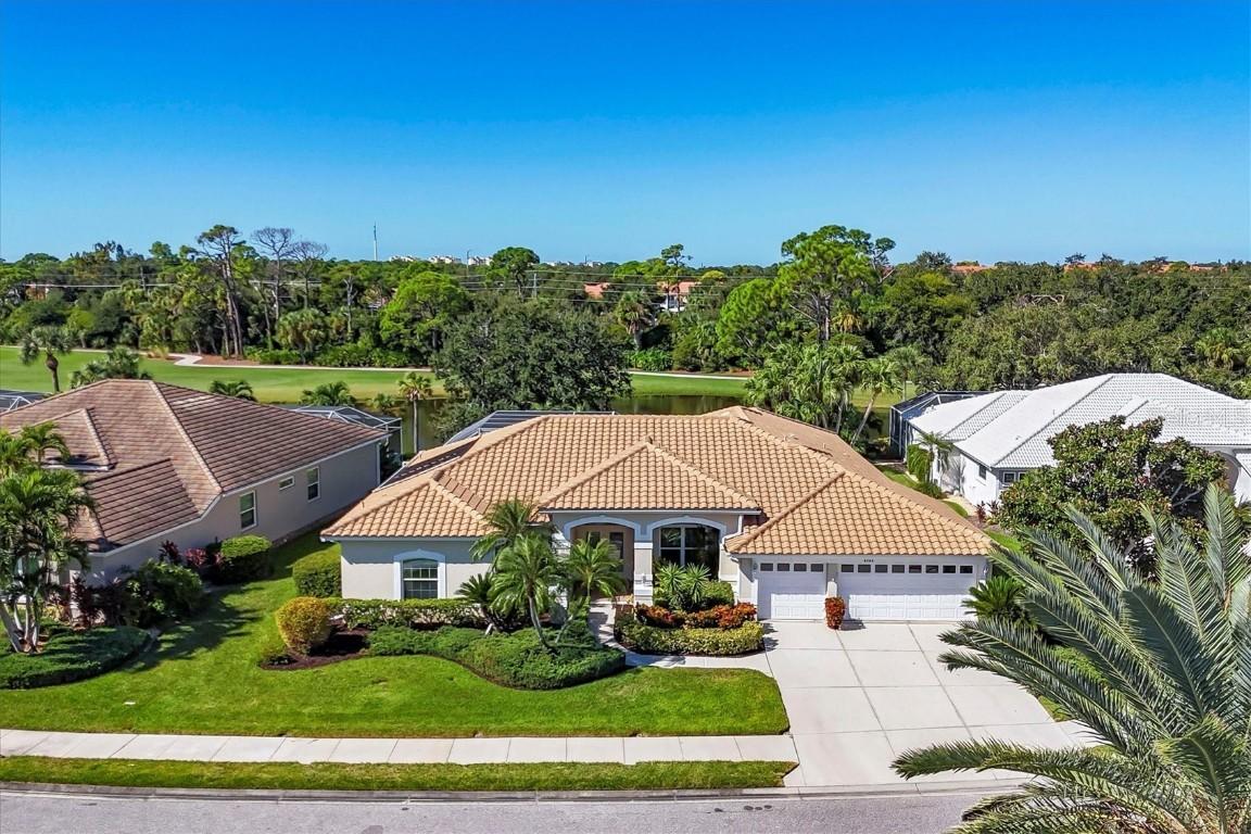 8708 Grey Oaks Ave., Sarasota, FL 34238