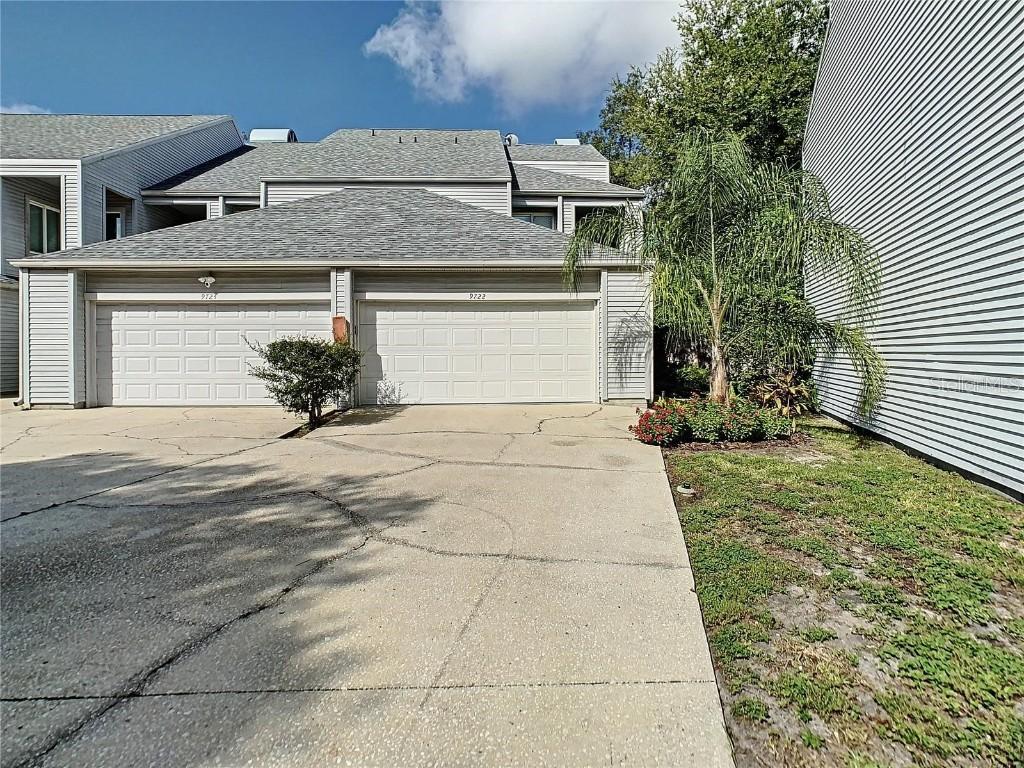 9722 Tiffany Oaks Ln. #14, Tampa, FL 33612