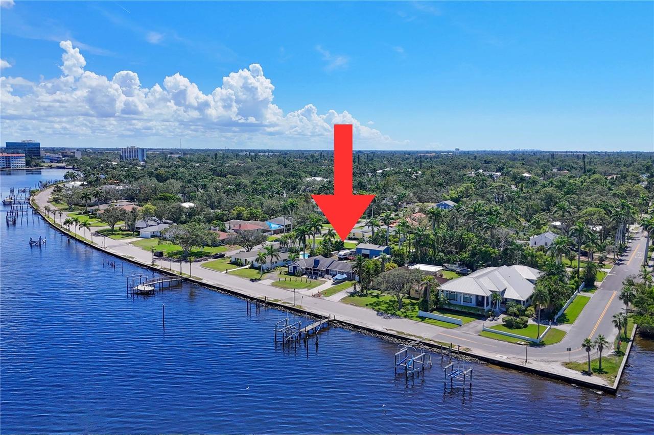 2507 W Riverview Blvd., Bradenton, FL 34205