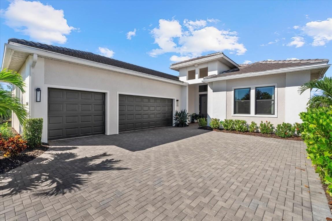 5064 Kiva Cir., Bradenton, FL 34211