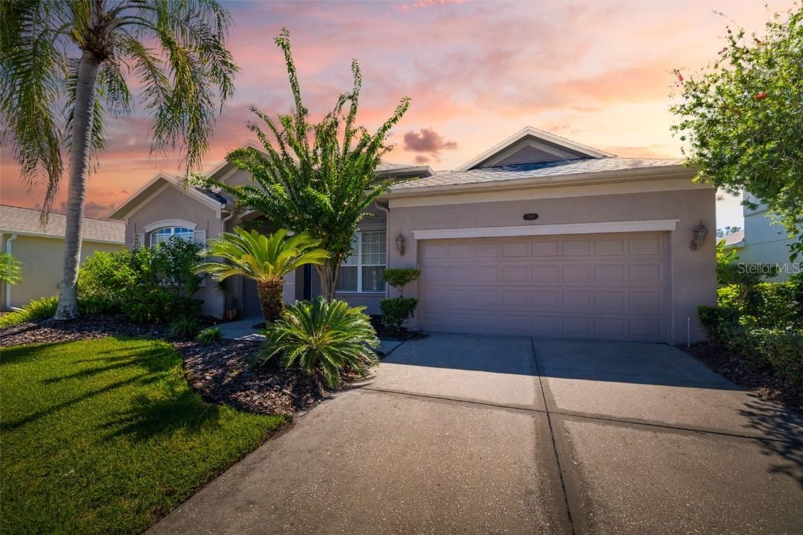 7813 Castleisland Dr., Sarasota, FL 34240