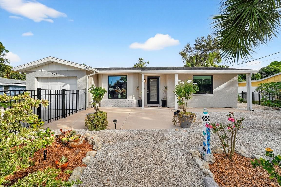 875 32nd St., Sarasota, FL 34234