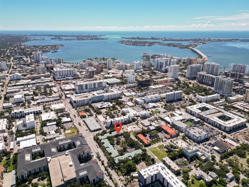 606 Cohen Way, Sarasota, FL 34236