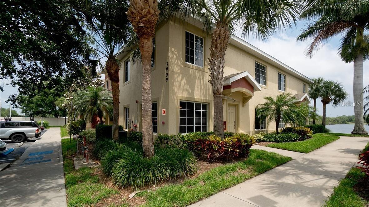 3909 45th Ter. #107, Bradenton, FL 34210