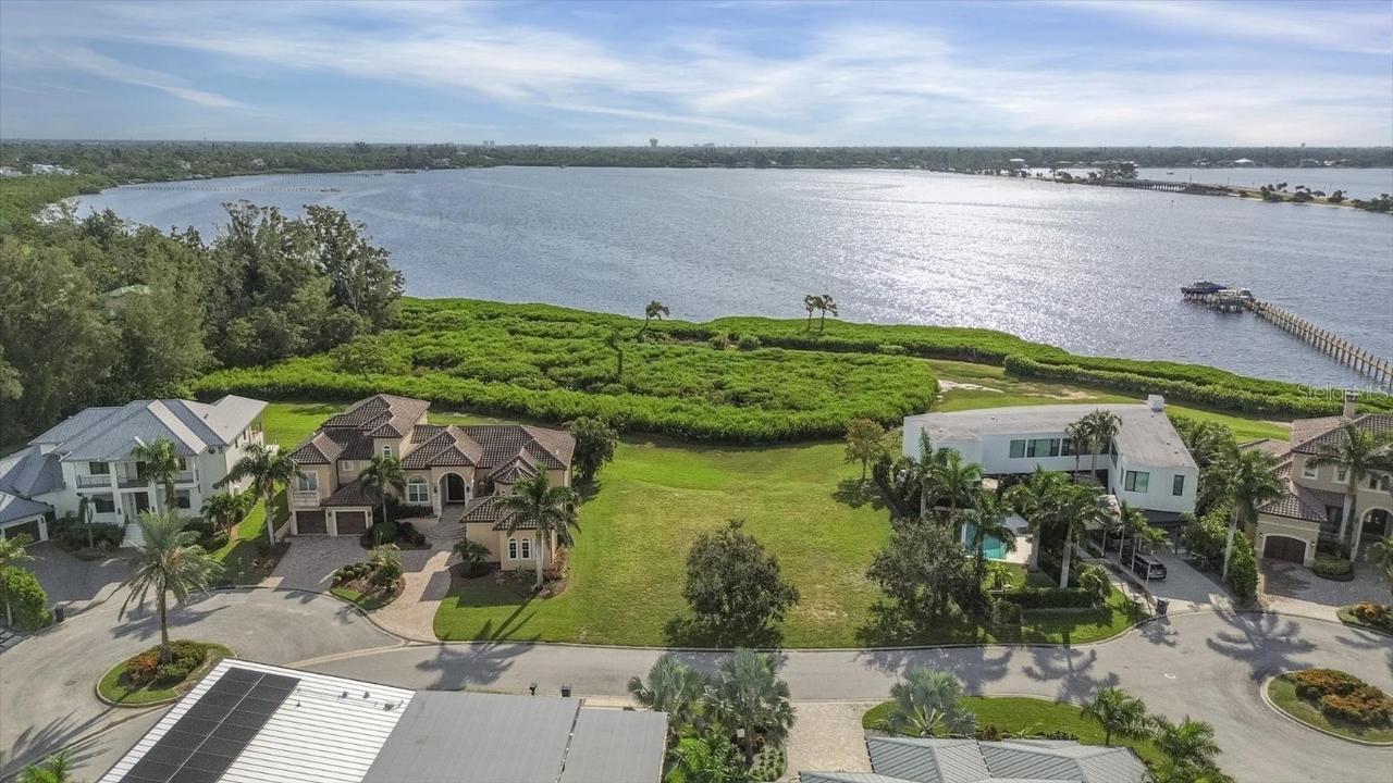 9812 NW 2nd Ter., Bradenton, FL 34209