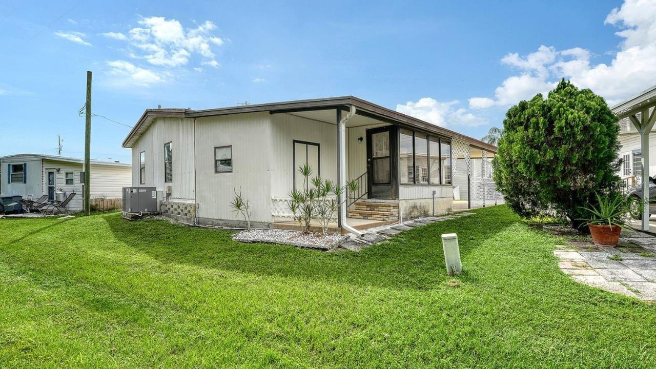 85 Southwinds Dr., Sarasota, FL 34231