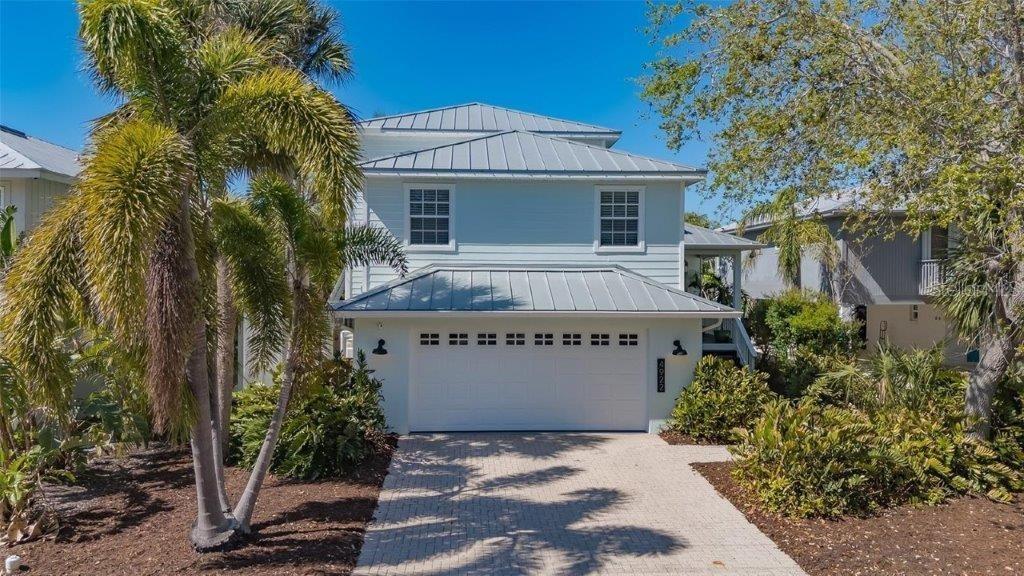 4922 Commonwealth Dr., Sarasota, FL 34242