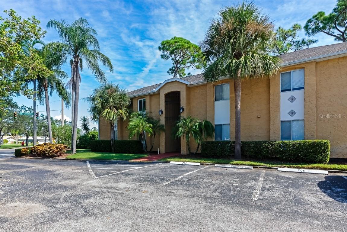 1705 Parakeet Way #707, Sarasota, FL 34232