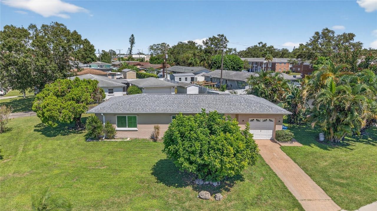 1004 Orlando Ave., Bradenton, FL 34207