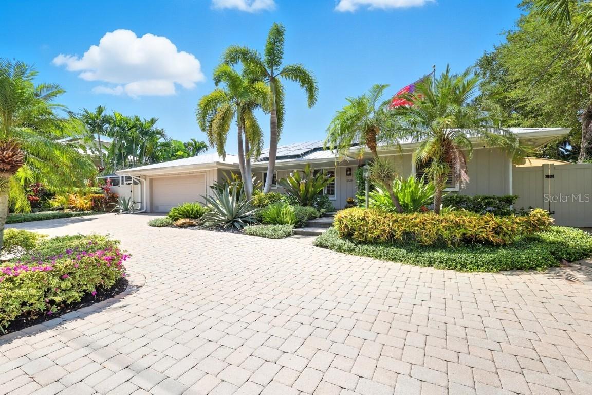 903 20th Ave., Palmetto, FL 34221