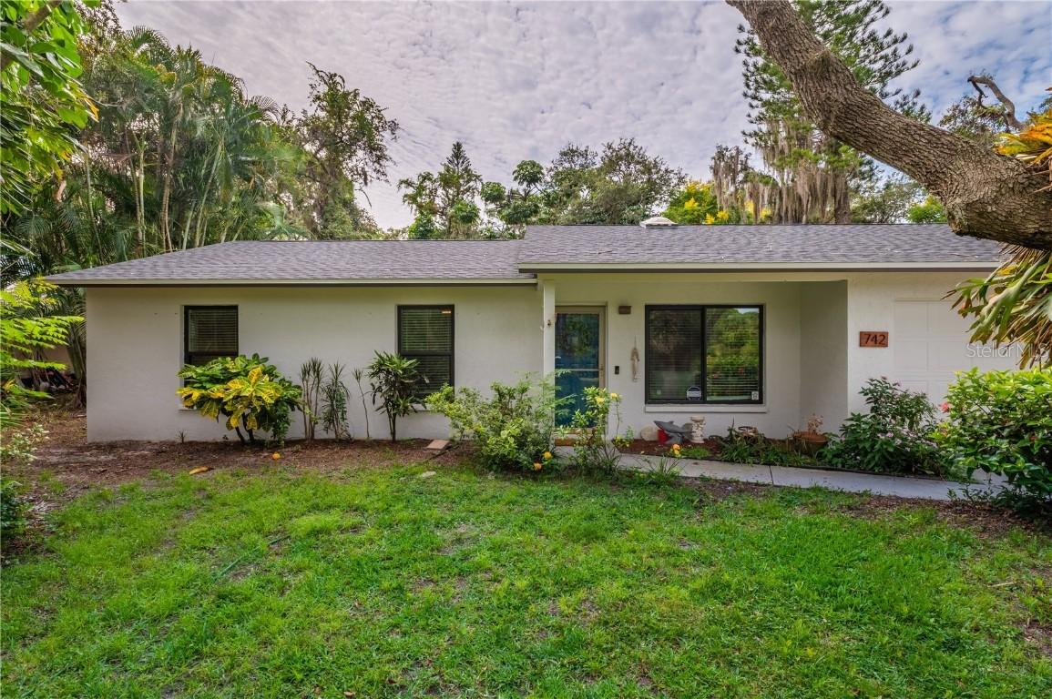 742 Harms Dr., Osprey, FL 34229