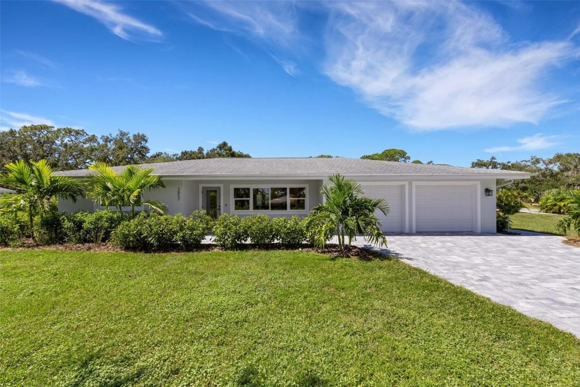 3857 Malec Cir., Sarasota, FL 34233