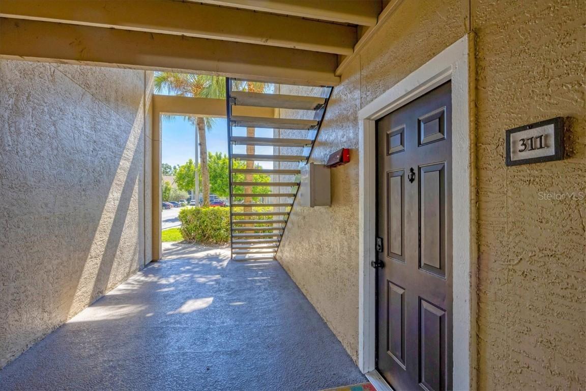 4008 Crockers Lake Blvd. #11, Sarasota, FL 34238