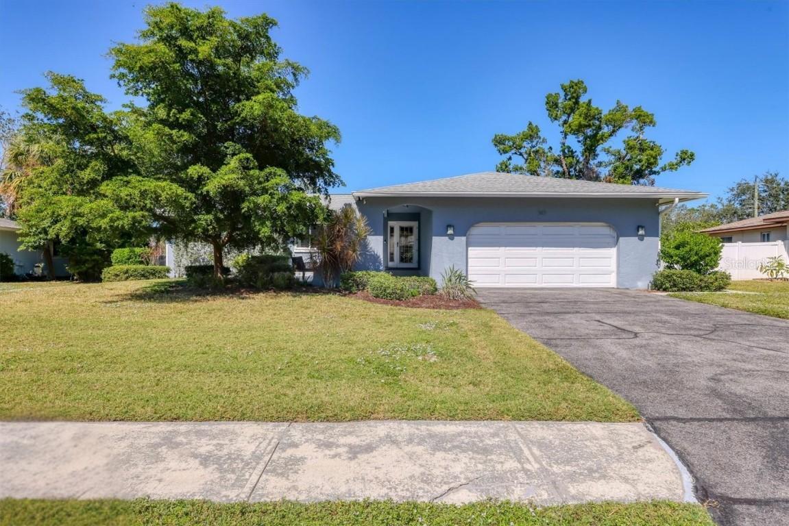 147 Adair Ave., Sarasota, FL 34243
