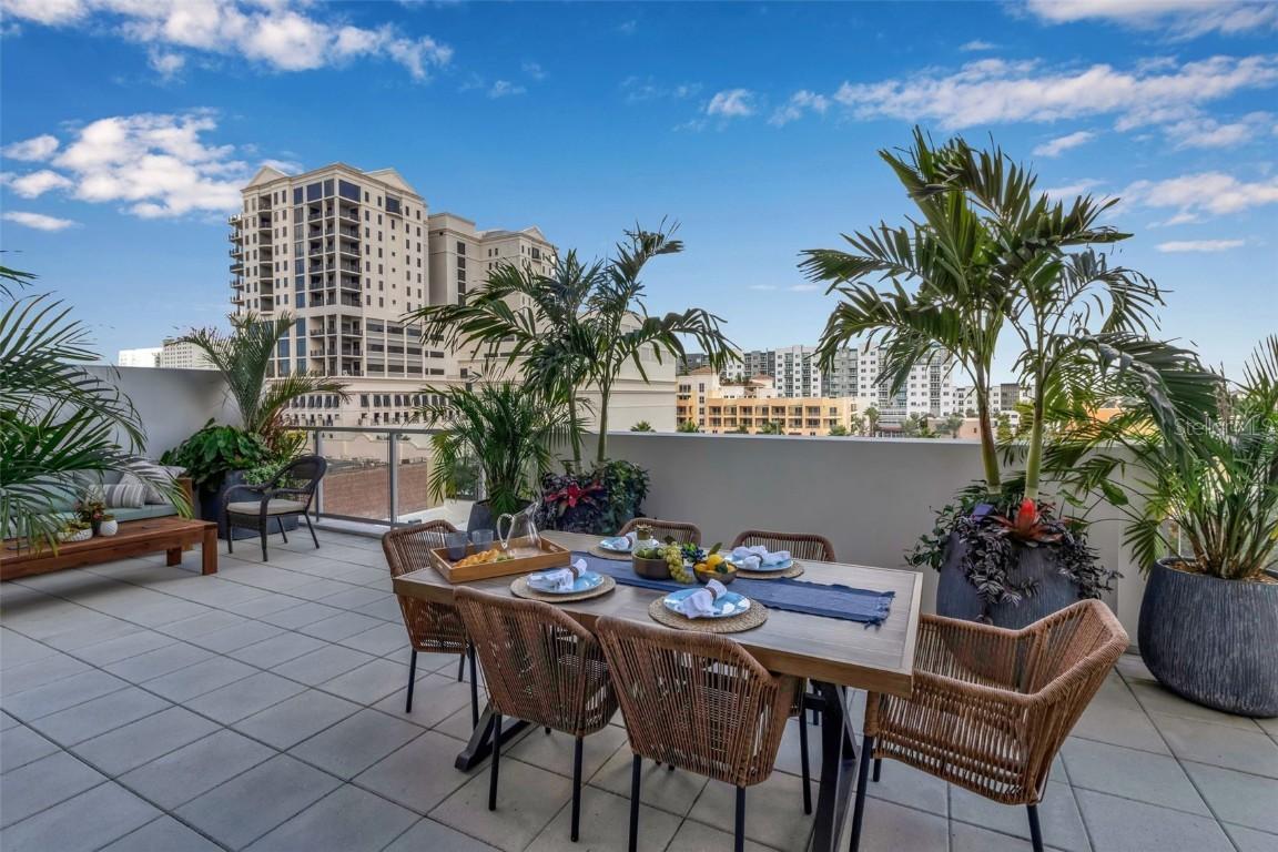 111 S Pineapple Ave. #519, Sarasota, FL 34236
