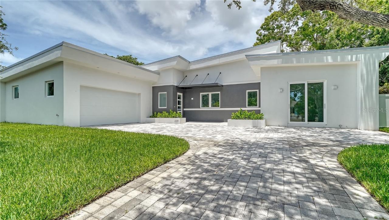 2231 Wood St., Sarasota, FL 34237