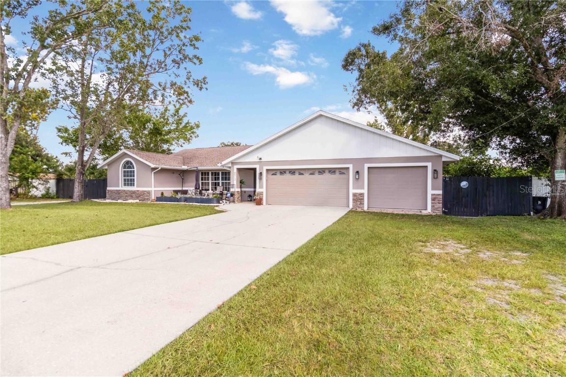 4913 37th Street East, Bradenton, FL 34203