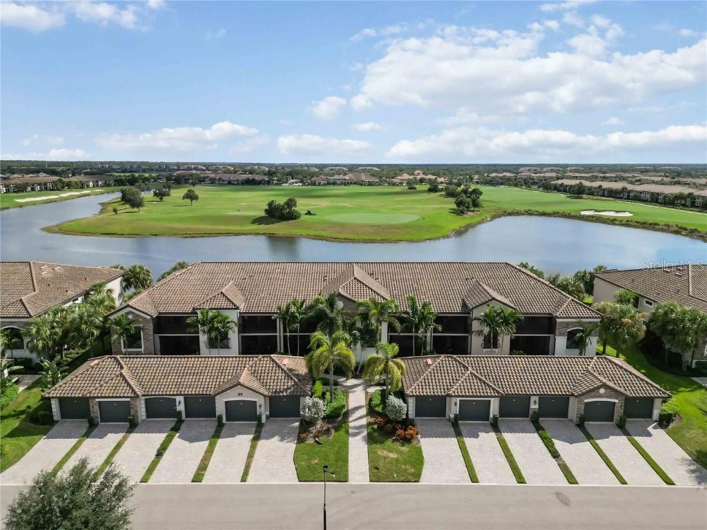 5614 Palmer Cir. #104, Bradenton, FL 34211
