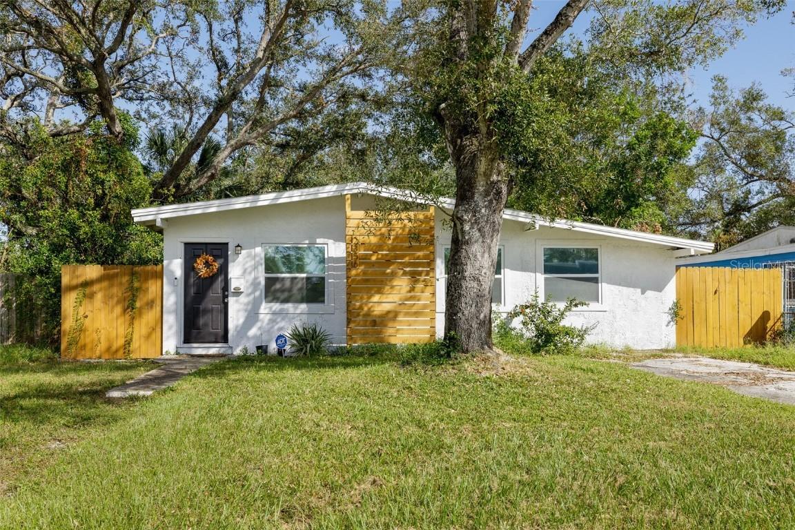 2356 Kingston St., St Petersburg, FL 33711
