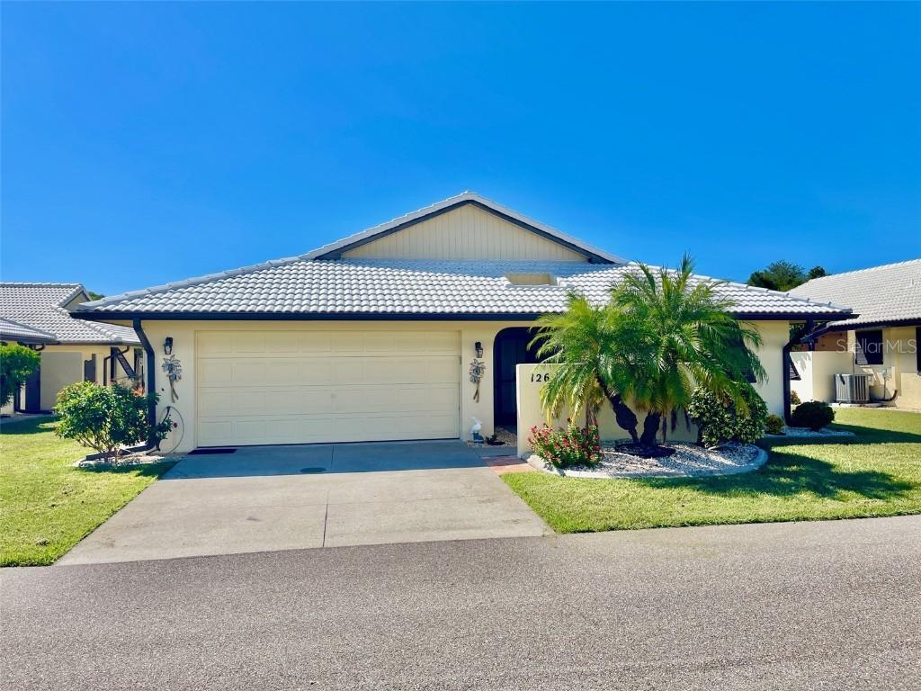 126 Sandstone Cir., Venice, FL 34293