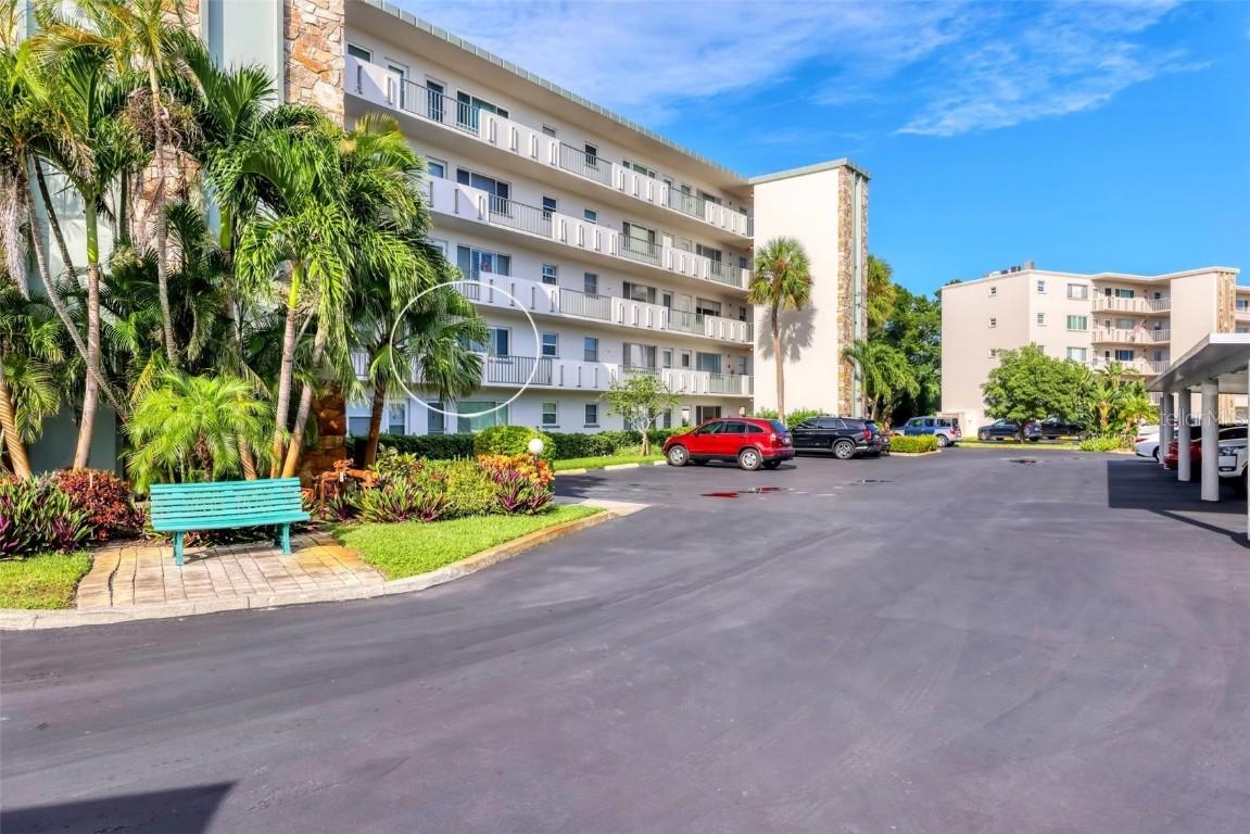 4440 Ironwood Cir. #207D, Bradenton, FL 34209