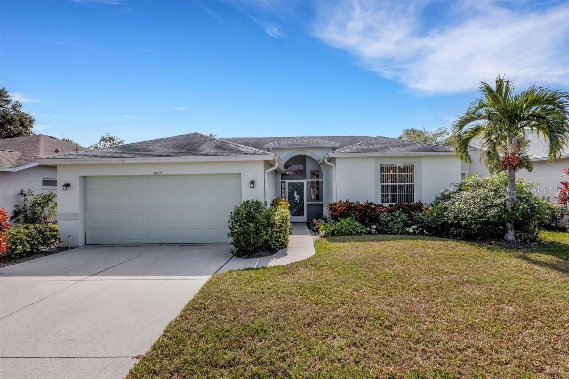 8976 Whitemarsh Ave., Sarasota, FL 34238