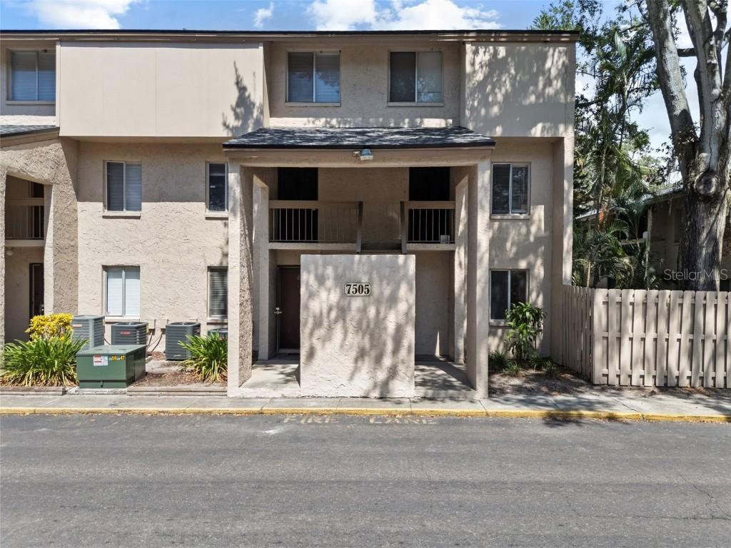 7505 Pitch Pine Cir. #119, Tampa, FL 33617