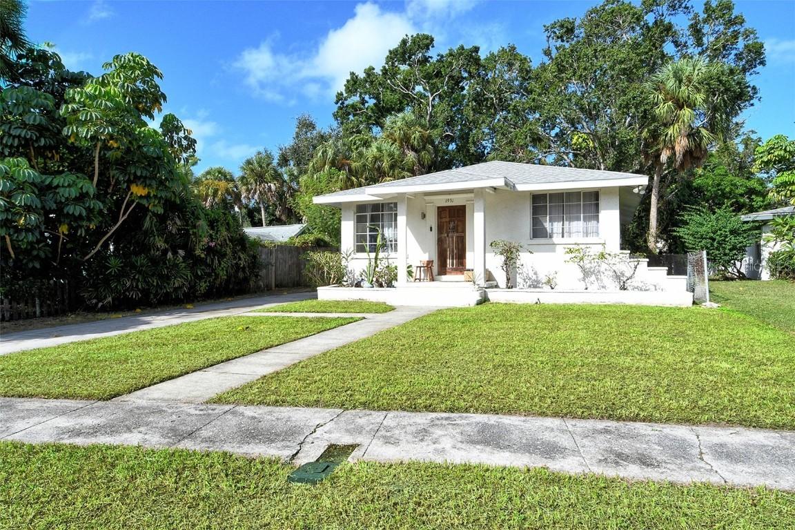 1931 Edgewater Dr., Sarasota, FL 34234